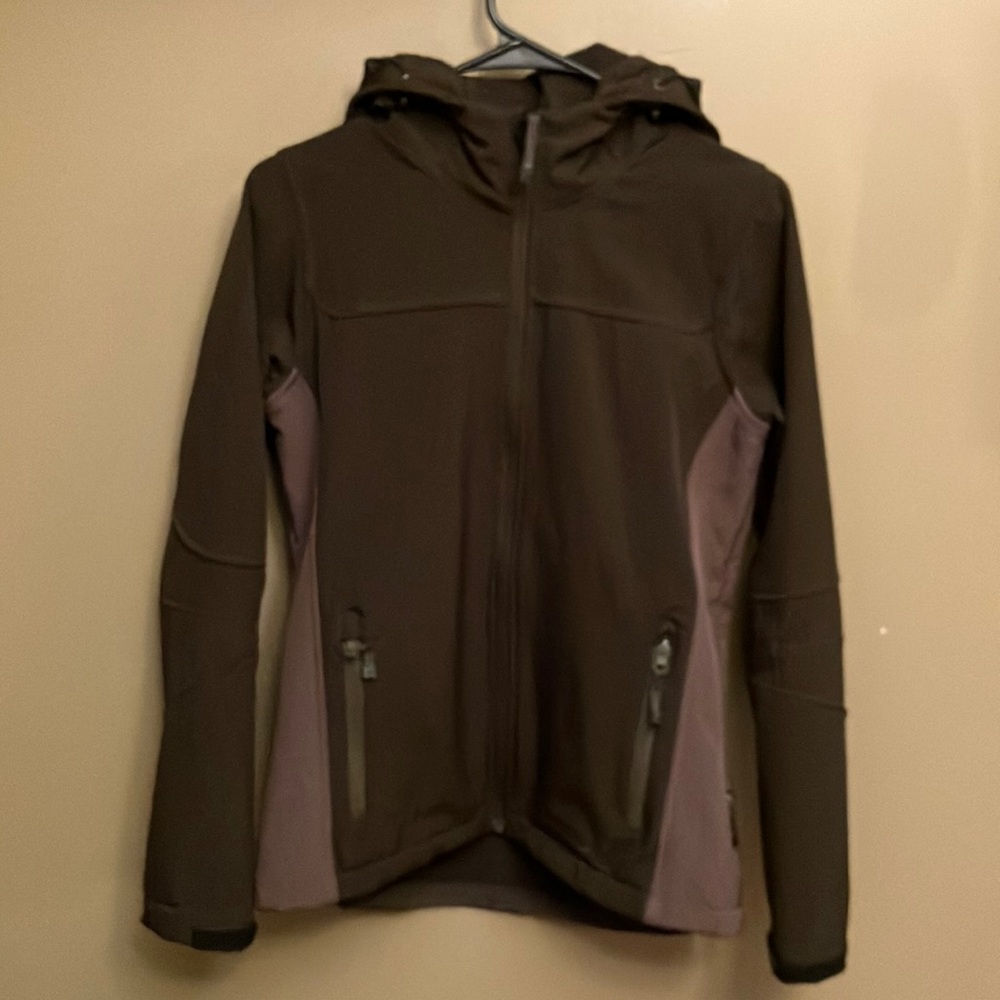Mountainlife Exodus Women’s soft shell jacket.